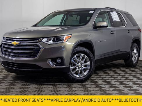 Used 2018 Chevrolet Traverse LT FWD image 2