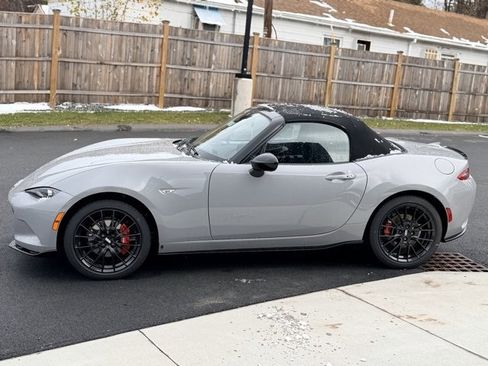 New 2025 MAZDA MX-5 Miata Club w/ Brembo/BBS Recaro Package image 4