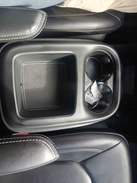 Used 2025 Chrysler Pacifica Select FWD image 41