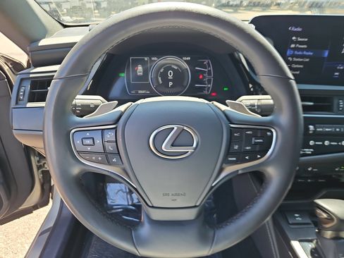Used 2022 Lexus ES 300h w/ Premium Package FWD image 14