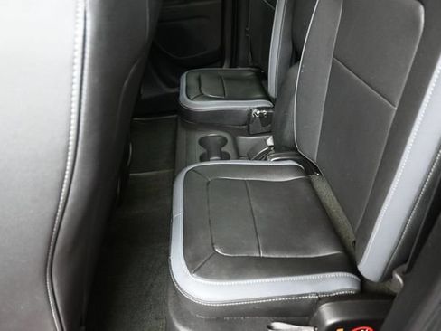 Used 2017 Chevrolet Colorado Z71 RWD image 17