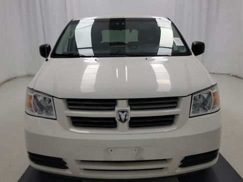 Used 2009 Dodge Grand Caravan SE w/ Climate Group FWD image 2