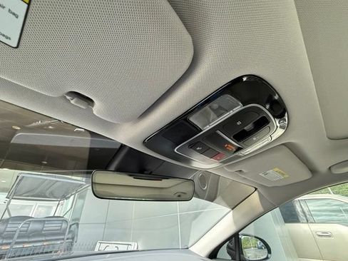 Used 2025 Hyundai Sonata SEL FWD image 32