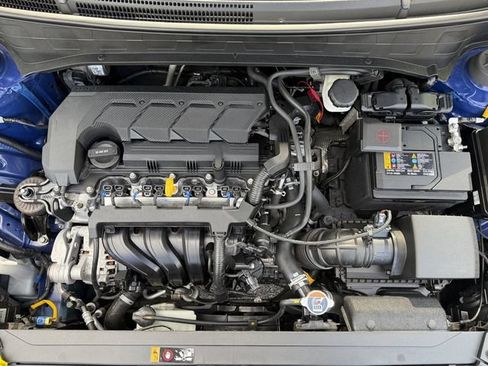 Used 2024 Hyundai Venue Limited FWD image 40