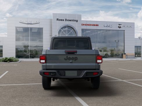 New 2025 Jeep Gladiator Sport image 7