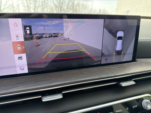 Used 2025 Genesis GV80 2.5T Prestige image 27