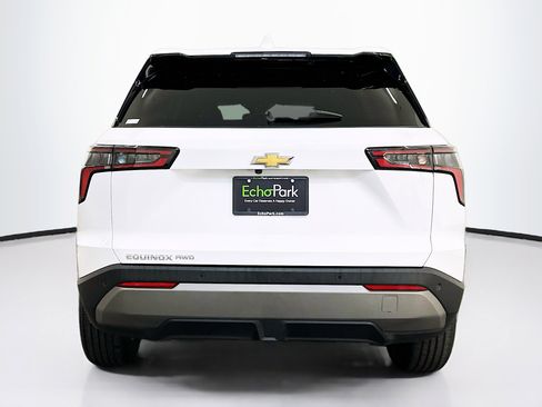 Used 2025 Chevrolet Equinox LT image 7