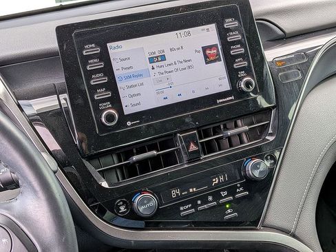 Used 2022 Toyota Camry SE w/ Convenience Package image 23