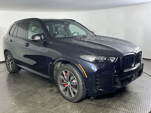 Certified 2025 BMW X5 M60i w/ Executive Package image 3