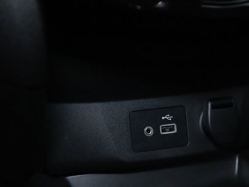 Used 2019 Nissan Rogue Sport SV image 26