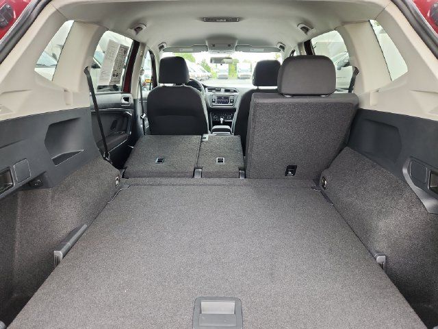 Used 2019 Volkswagen Tiguan S w/ Driver Assistance Package AWD/4WD image 32