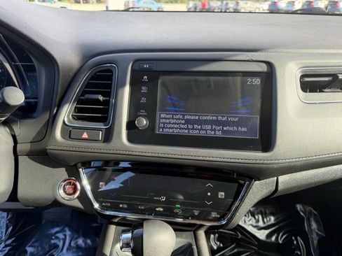 Used 2022 Honda HR-V EX image 15