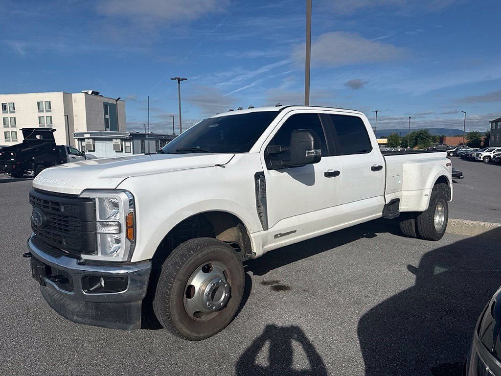Used 2024 Ford F350 XL AWD/4WD image 2