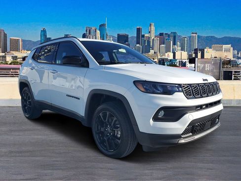 New 2026 Jeep Compass Latitude image 3