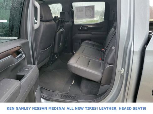 Used 2025 GMC Sierra 1500 SLT image 43