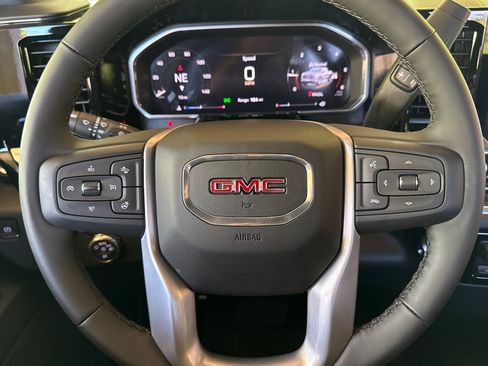 New 2026 GMC Sierra 1500 Elevation AWD/4WD image 24