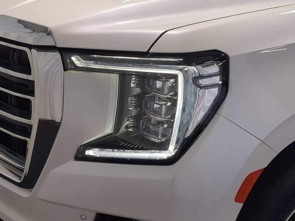 Used 2023 GMC Yukon SLT w/ SLT Premium Package AWD/4WD image 14