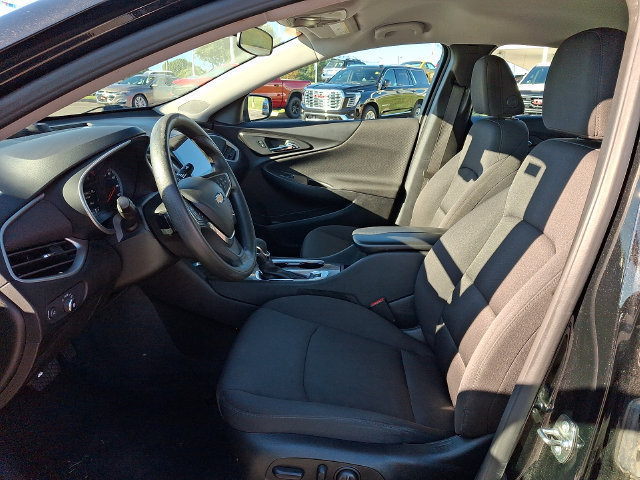 Used 2025 Chevrolet Malibu LT FWD image 13