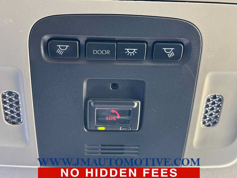 Used 2022 Toyota Camry XSE FWD image 34