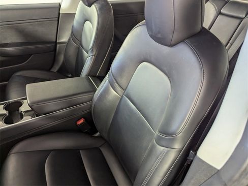 Used 2018 Tesla Model 3 Long Range image 12