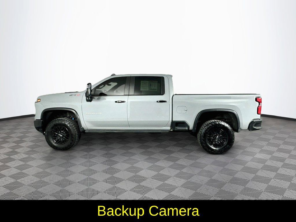 Used 2025 Chevrolet Silverado 2500 ZR2 AWD/4WD image 6
