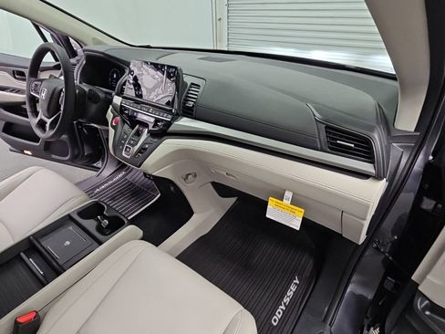 New 2026 Honda Odyssey EX-L image 38