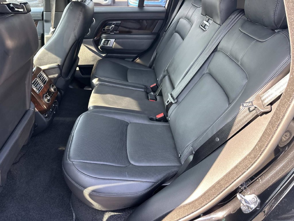 Used 2020 Land Rover Range Rover HSE AWD/4WD image 12