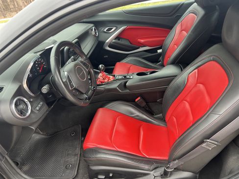 Used 2017 Chevrolet Camaro LT image 16