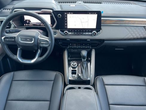 Certified 2025 GMC Canyon Denali image 11