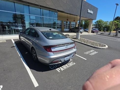 Used 2021 Hyundai Sonata Blue FWD image 11