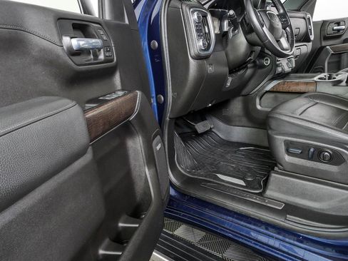 Certified 2022 GMC Sierra 1500 Denali w/ Denali Premium Package AWD/4WD image 8