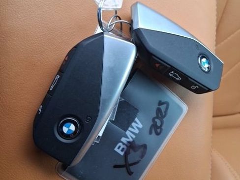 Used 2025 BMW X3 xDrive30i w/ M Sport Package AWD/4WD image 20