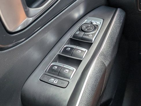Used 2023 Kia Sorento S w/ Panoramic Sunroof Package FWD image 47