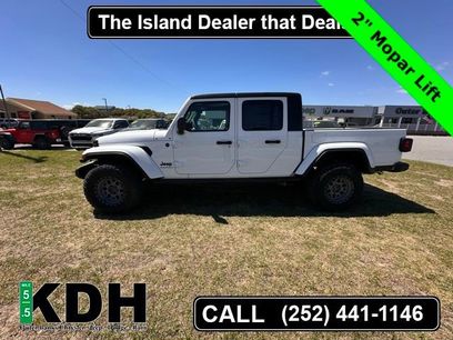 New 2025 Jeep Gladiator Sport