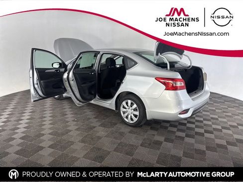 Used 2019 Nissan Sentra S image 16