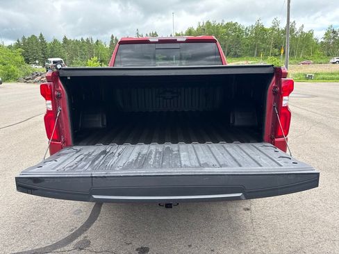 Used 2019 Chevrolet Silverado 1500 LT Trail Boss AWD/4WD image 3