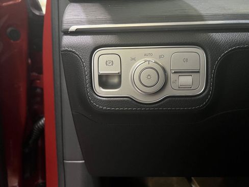 Used 2024 Mercedes-Benz GLE 350 4MATIC image 38