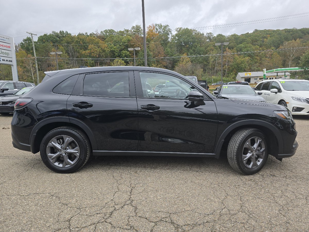 Used 2026 Honda HR-V LX image 16