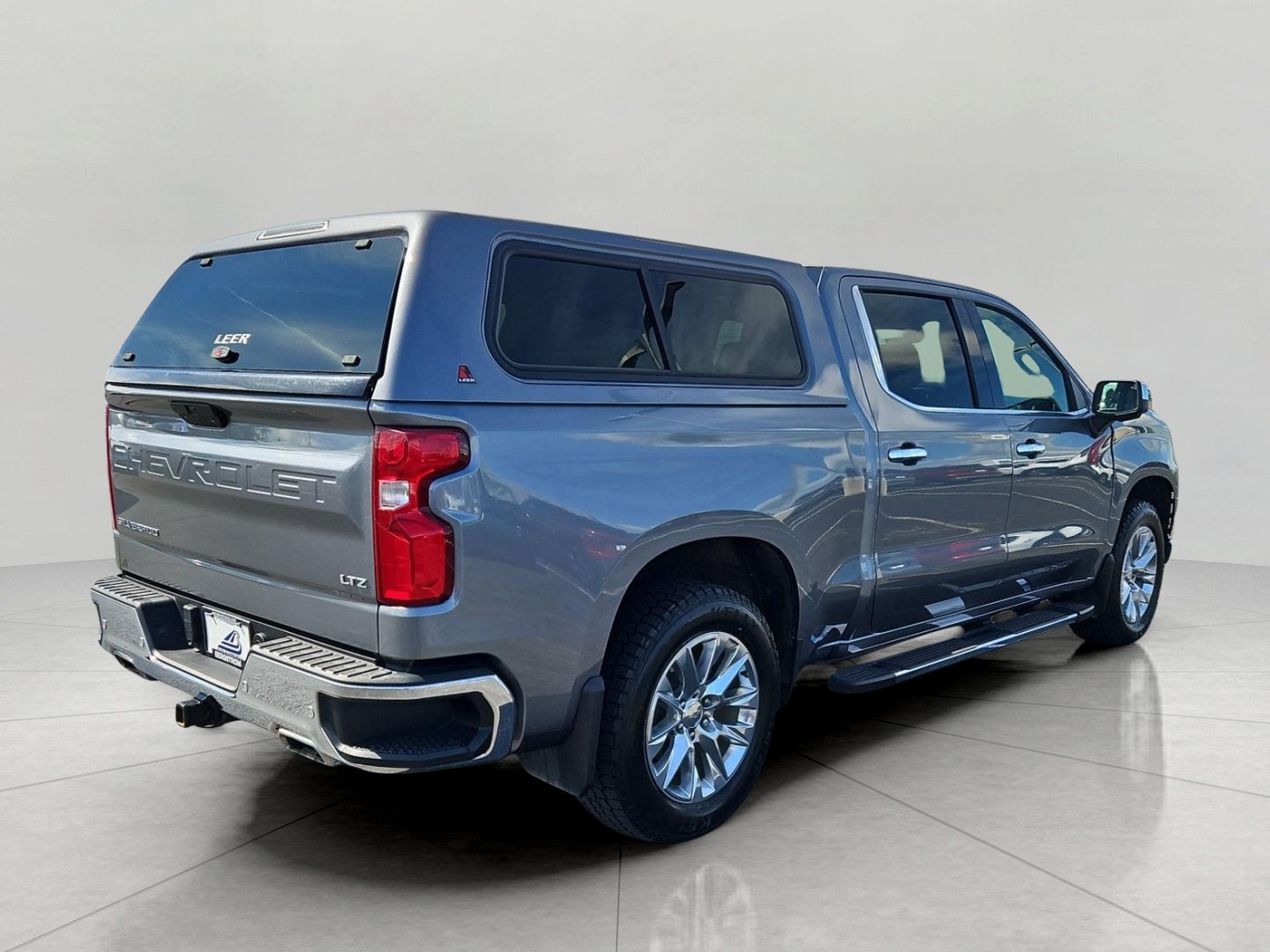 Used 2021 Chevrolet Silverado 1500 LTZ w/ LTZ Premium Package AWD/4WD image 8