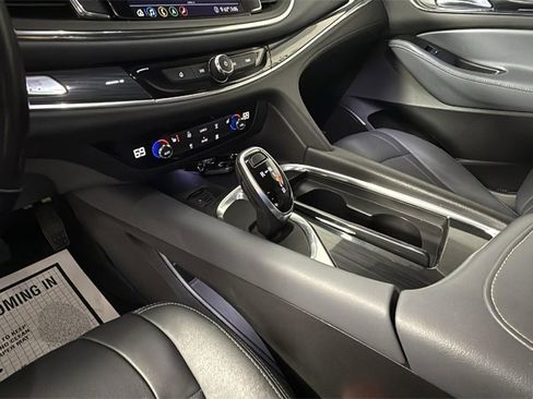 Used 2021 Buick Enclave Essence w/ Sport Touring Edition image 22