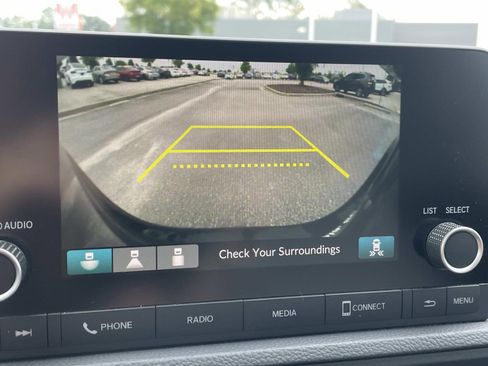 Used 2024 Honda CR-V EX image 25