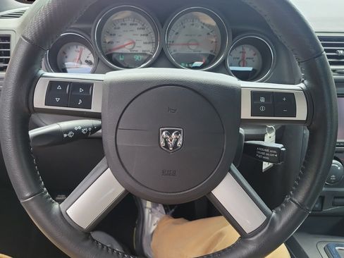 Used 2008 Dodge Challenger SRT8 RWD image 15