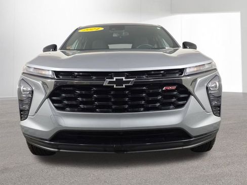 Used 2024 Chevrolet Trax RS w/ Driver Confidence Package image 45