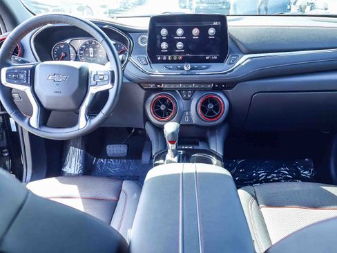Used 2025 Chevrolet Blazer RS AWD/4WD image 8