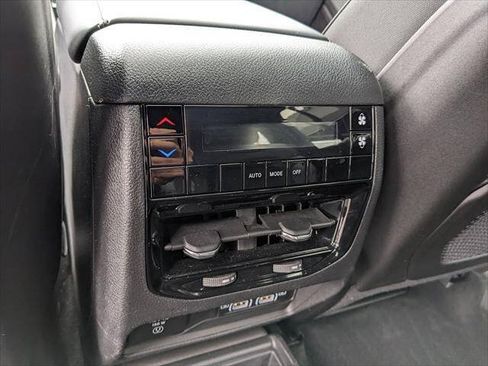 Used 2023 Jeep Grand Cherokee L Laredo AWD/4WD image 14