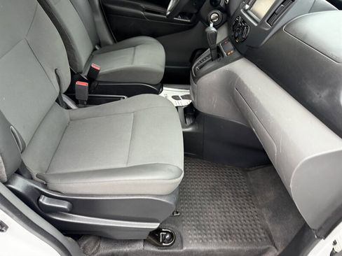 Used 2021 Nissan NV200 SV image 5