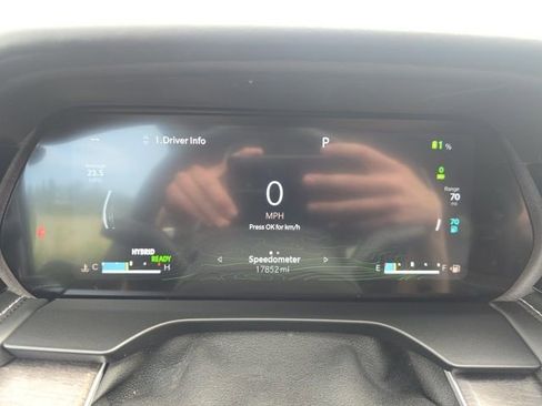 Used 2022 Jeep Grand Cherokee Limited 4xe w/ Luxury Tech Group II image 12