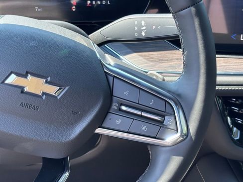 New 2025 Chevrolet Suburban Premier w/ Sun And Tow Package image 33