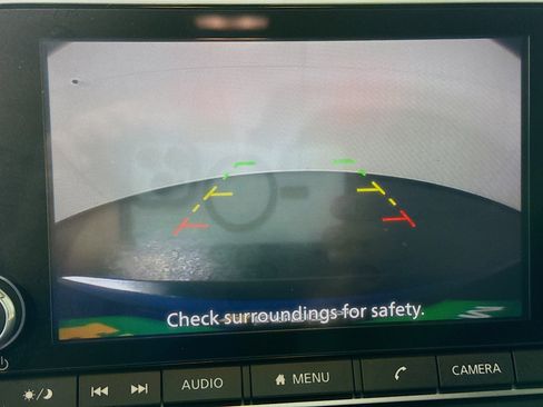 Used 2022 Nissan Rogue SV FWD image 19