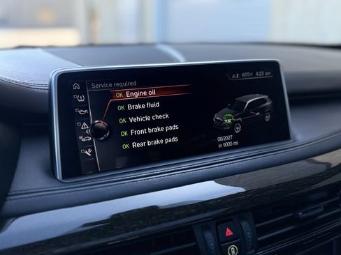 Used 2017 BMW X5 xDrive50i AWD/4WD image 17